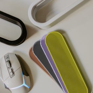 Portal Headphone Stand - Image 16
